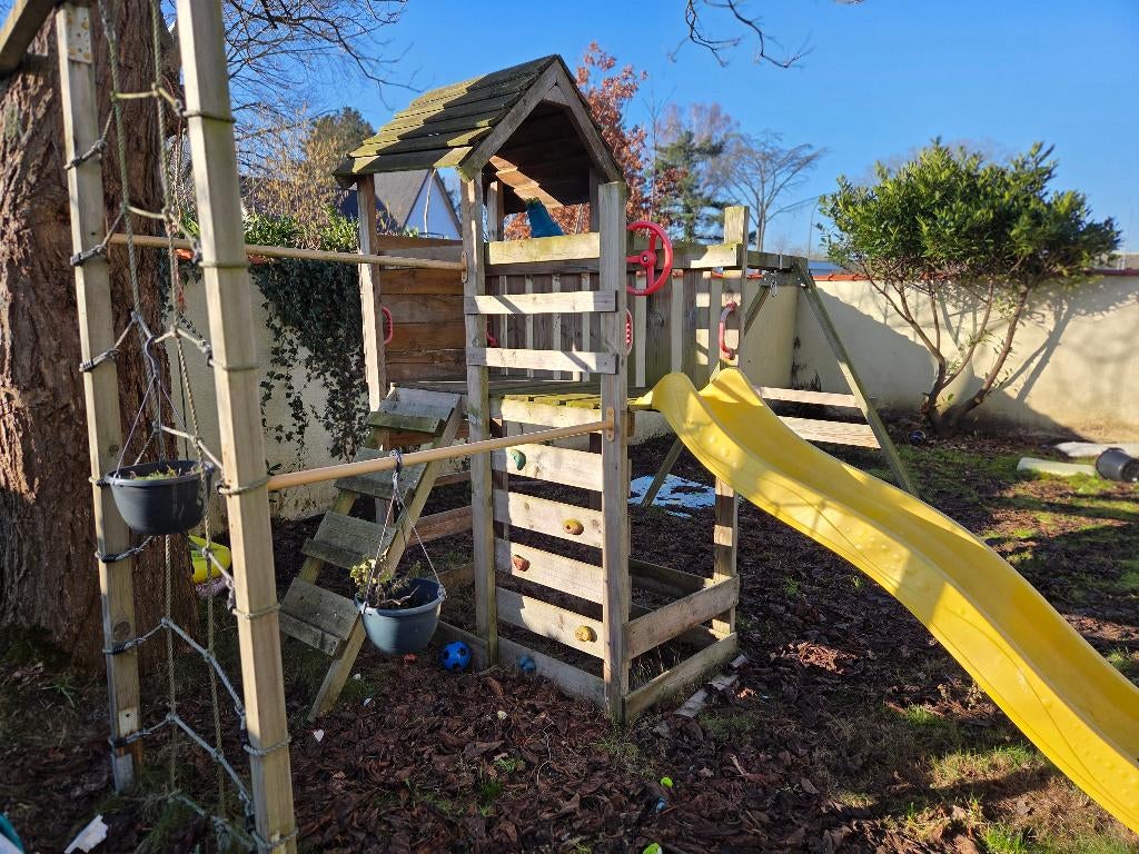 Maison de jeu en bois, Enlèvement, Utilisé, Balançoire
