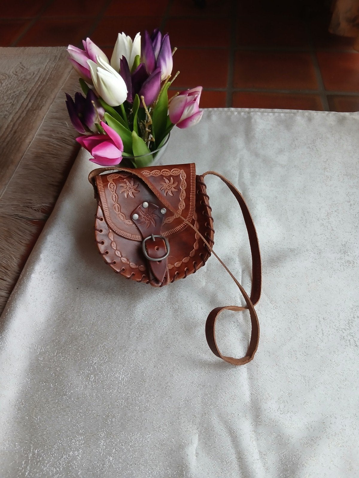 Vintage klein handgemaakt leren tasje – boho / retro, Ophalen of Verzenden