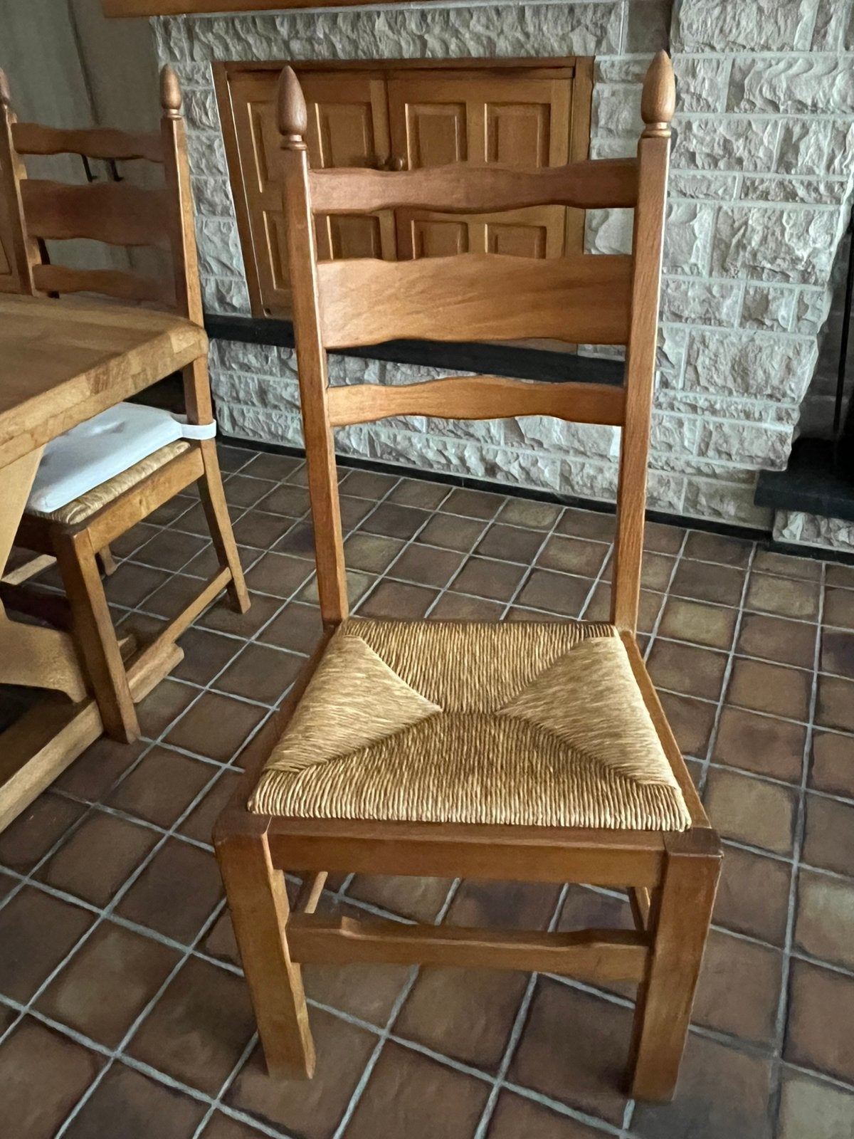 6 stoelen, Enlèvement