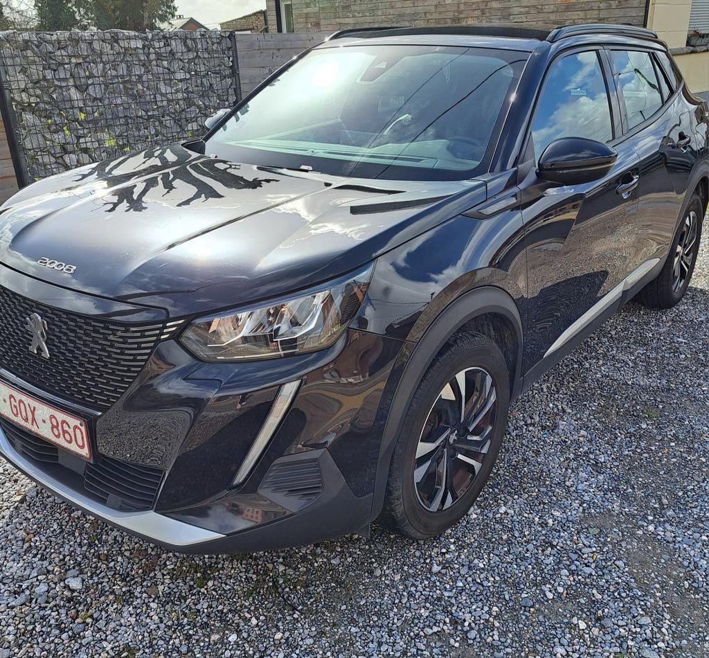 Peugeot 2008 noire essence 1.2 Pure Tech 130 Allure 2020, Autos, Peugeot, Particulier, Caméra de recul, Phares directionnels, Régulateur de distance