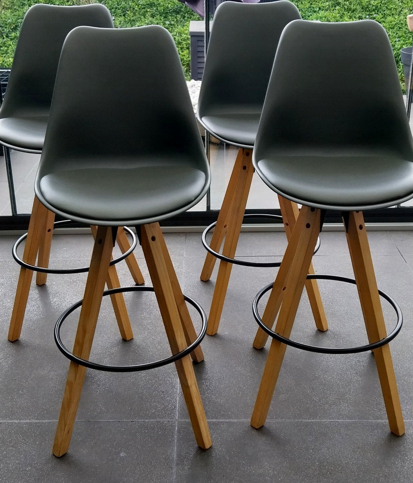 Chaises hautes, Huis en Inrichting, Barkrukken, Leer, Ophalen