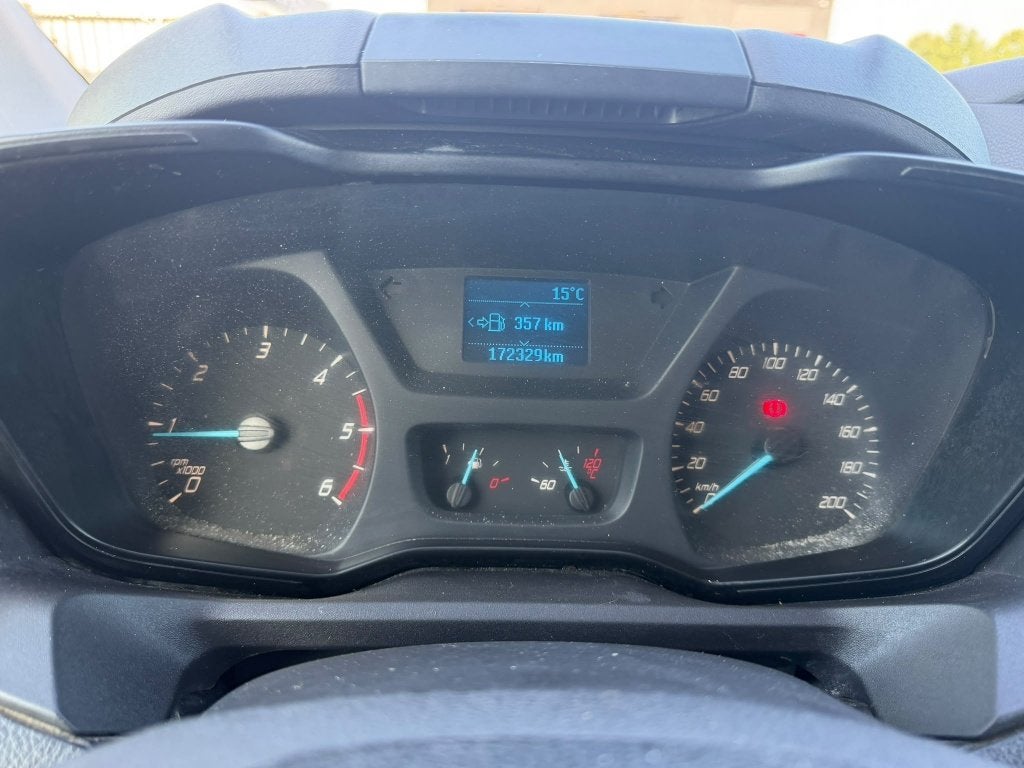 Ford Transit Custom (Stock ID 17109) — 24