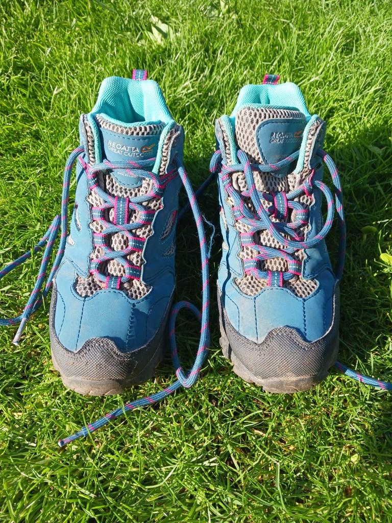Waterdichte wandelschoenen (maat 32), Ophalen, Zo goed als nieuw, Schoenen