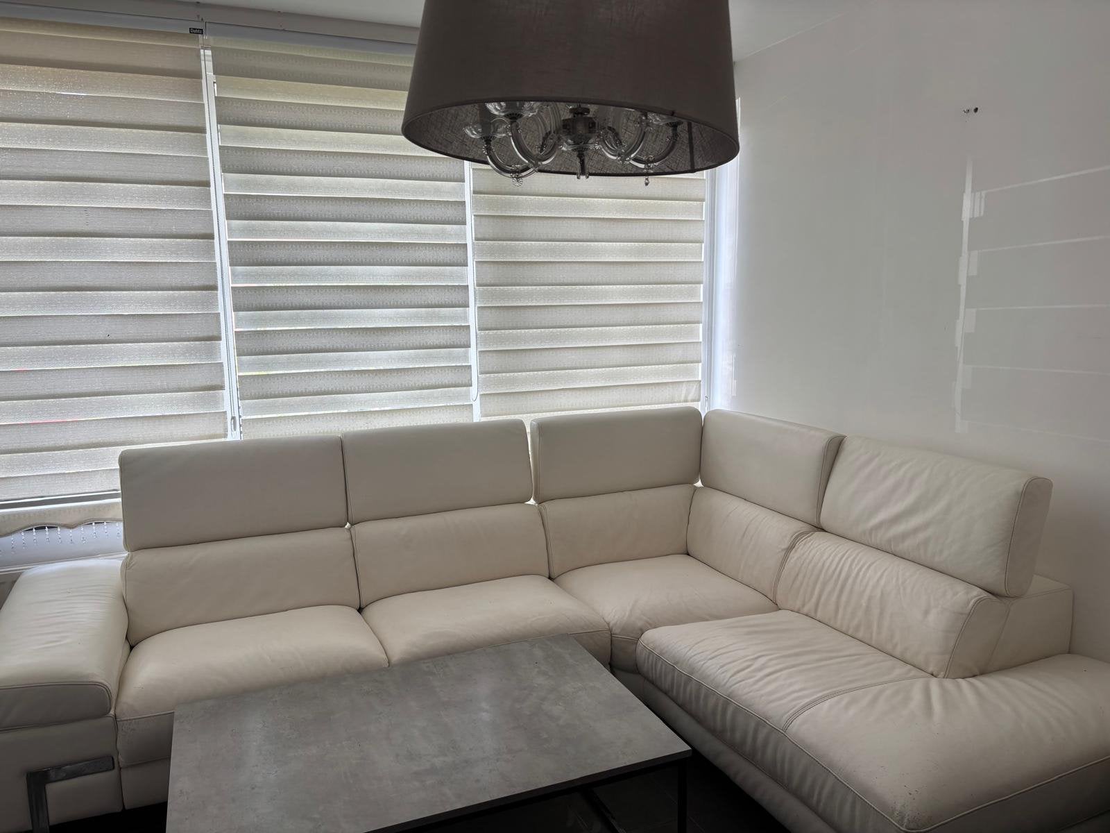 Fauteuil blanc en cuir, Enlèvement, Comme neuf, Cuir, Italien