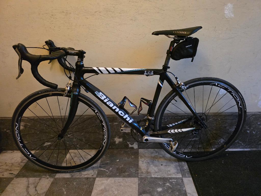 Bianchi wegfiets carbon RC 928, Gebruikt, 10 tot 15 versnellingen, Velgrem, 49 tot 53 cm