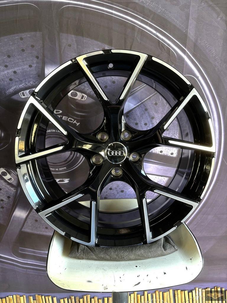 19 inch 5x112 Audi A3 RS3  Look Velgen Nieuw, 19 inch, Velg(en), -, -