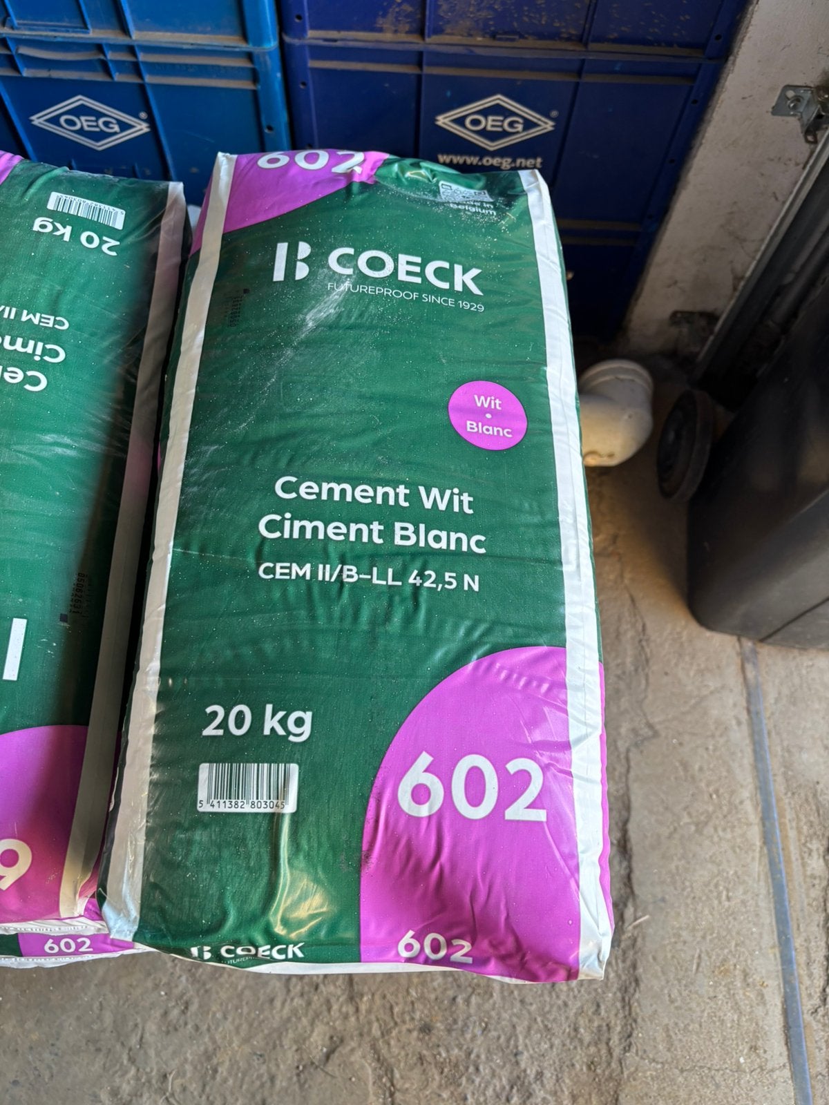 Ciment blanc, Enlèvement