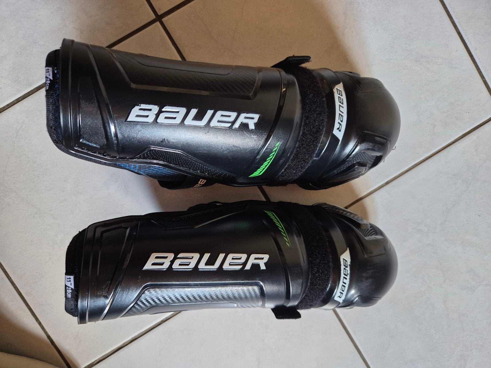 protection jambes et genou Bauer, Sports & Fitness, Enlèvement ou Envoi, Protection