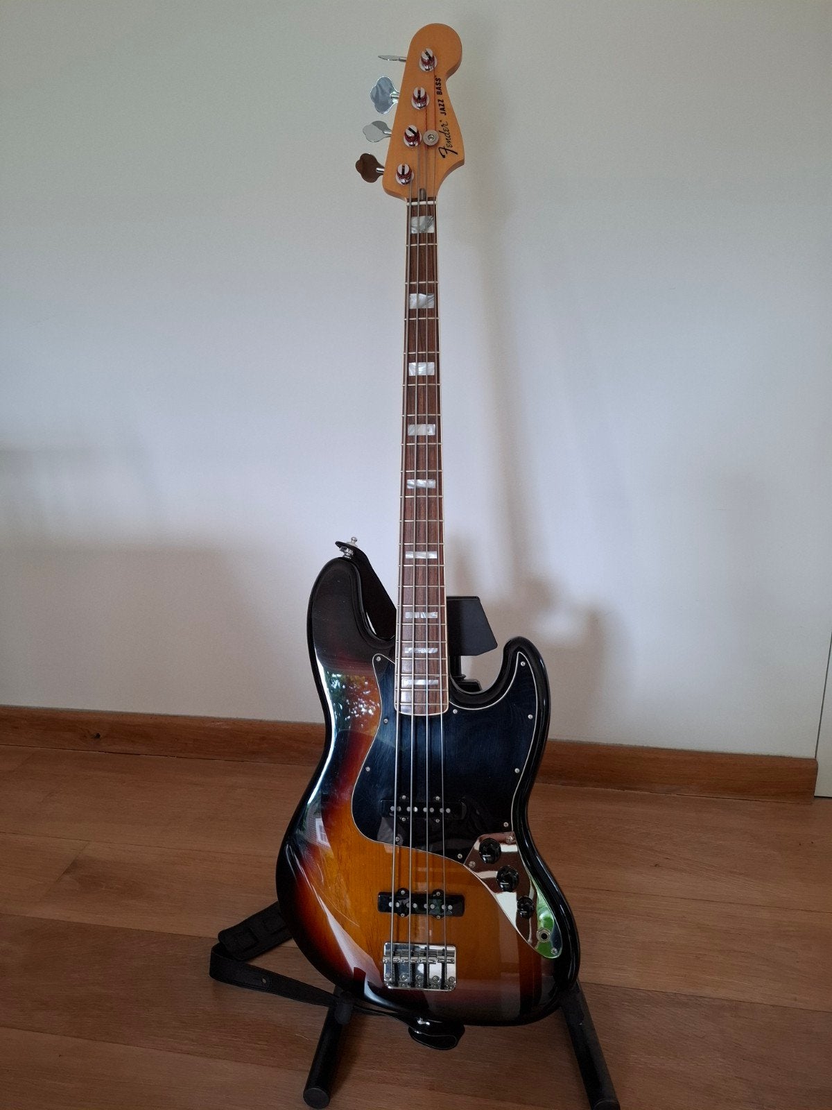 Fender Jazz Mexico met flatwounds en nieuwe brede draagriem, Ophalen