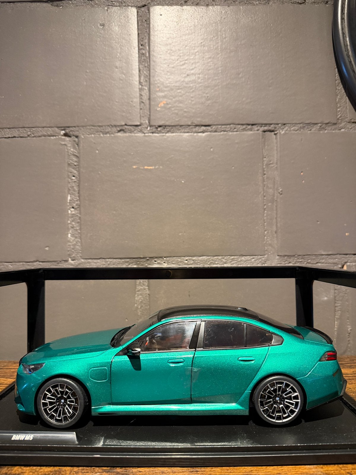 Bmw M5 isle of man green, Hobby & Loisirs créatifs, Voitures miniatures | 1:18, Enlèvement, Comme neuf