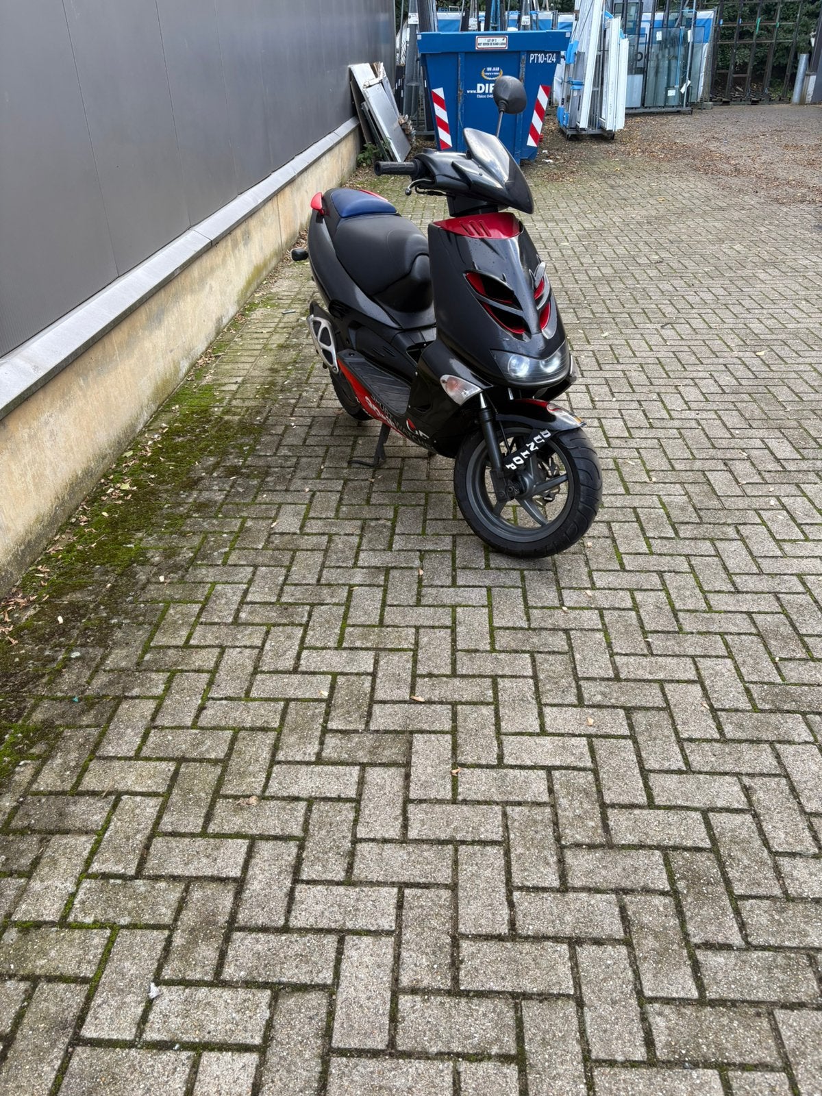 Aprilia sr50, Ophalen, Zo goed als nieuw, 50 cc