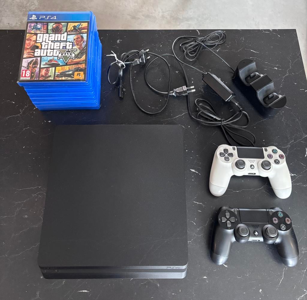 PlayStation 4 Slim 500GB bundel, Games en Spelcomputers, 500 GB, Met 2 controllers, Ophalen of Verzenden, Zo goed als nieuw