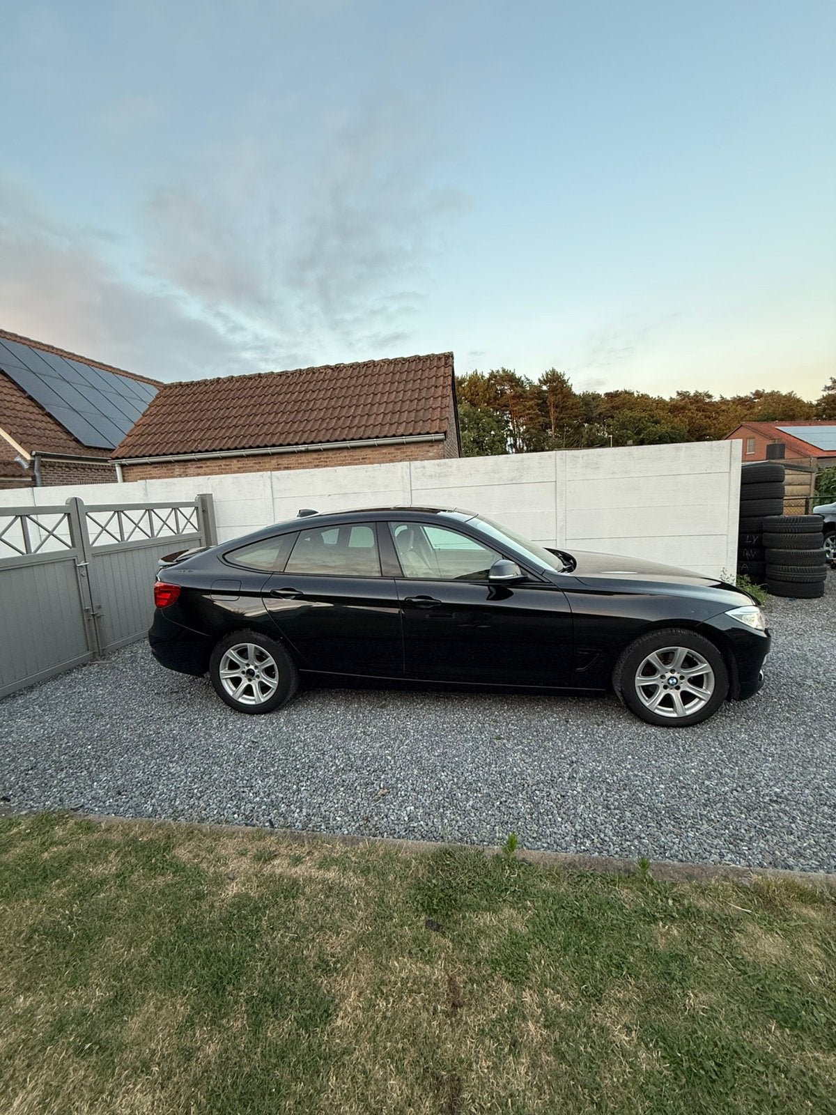 BMW 318d GT - PANODAK - cruise - leder - TOPOCCASIE, Auto's, Achterwielaandrijving, 1995 cc, Zwart, Leder