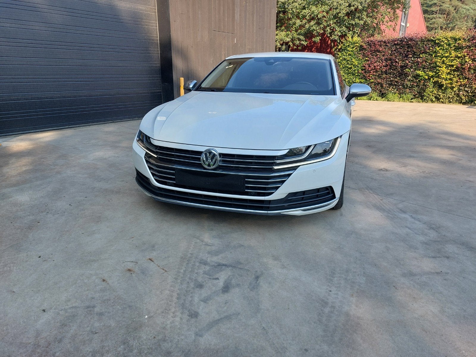 VW Arteon Elegance DSG, Dealer onderhouden, Arteon, 4 cilinders, 2000 kg