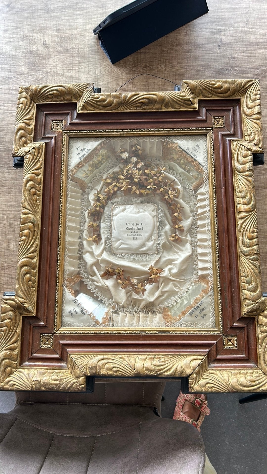 Antiek bruidsboeket 1908 in kader, Antiek en Kunst, Antiek | Religieuze voorwerpen, Ophalen