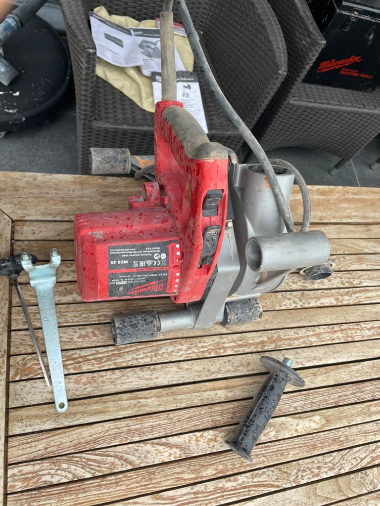 Milwaukee WCS 45, Bricolage & Construction, Outillage | Fraiseuses, Enlèvement, Comme neuf, Découpeur de mur
