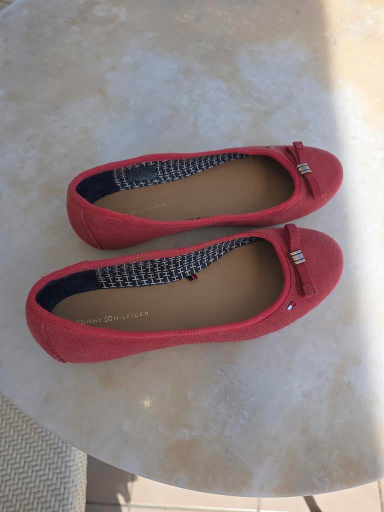 Tommy Hilfiger ballerina's  39, Sports & Fitness, Gymnastique, Envoi