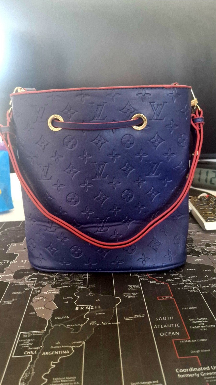 Louis Vuitton NéoNoé MM Empreinte Leather Bag, Ophalen of Verzenden