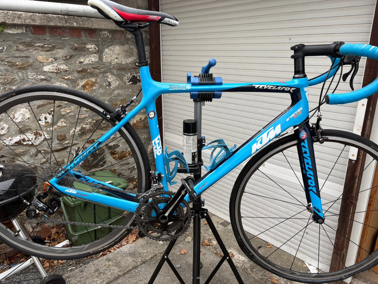 Velo de course ktm carbone taille 54 la marseillaise, Vélos & Vélomoteurs, Autres marques, Frein sur jante, Enlèvement, Hommes