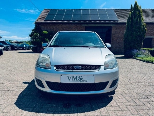 Ford Fiesta 1.3 Benzine * Garantie * Airco *, Auto's, 1299 cc, Stof, Zwart, 4 cilinders