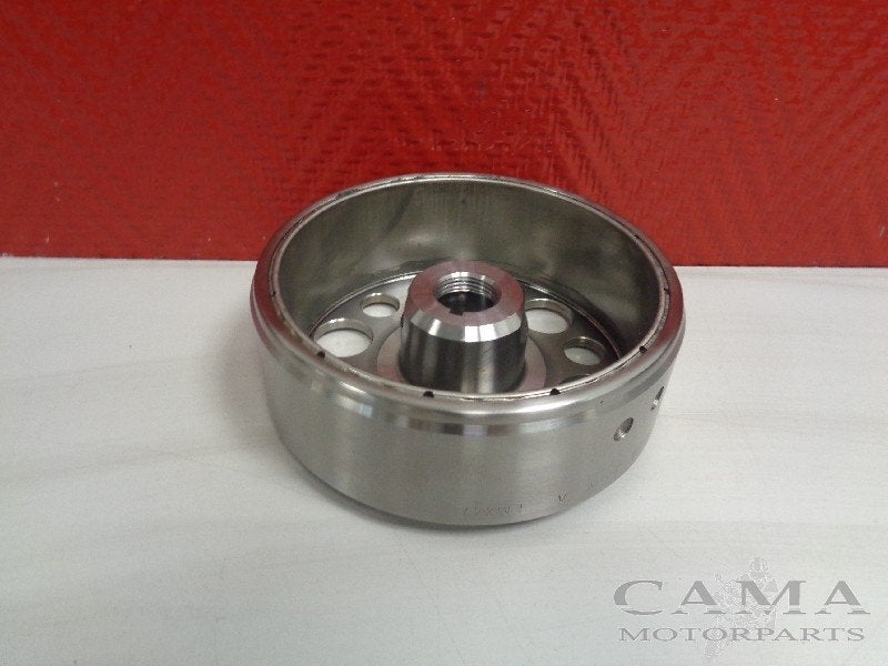 VOLANT MOTEUR Honda CBR 600 RR 2003-2004 (CBR600RR PC37), Dhr. S. di Majo, Utilisé, Info@cama-motorparts.nl, P.J. Troelstraweg 8 8
3144 CX  MAASSLUIS, NL