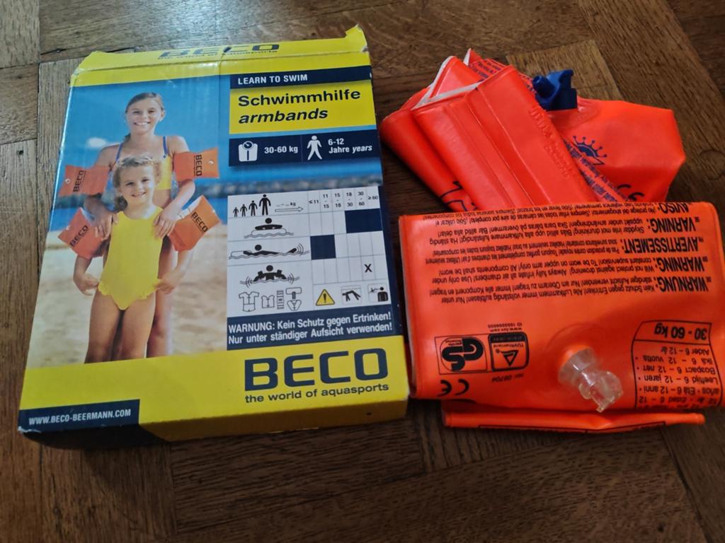 Bandes de natation 30-60 kg 1 paire - neuves dans leur embal, Enlèvement ou Envoi, Taille unique, Garçon ou Fille, Accessoire de natation