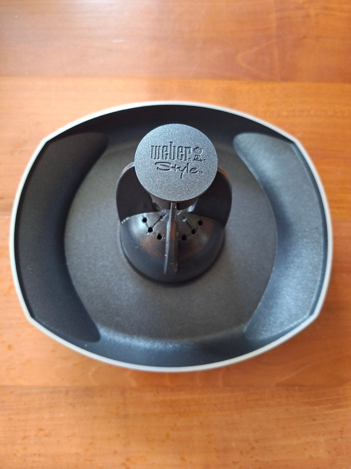 Weber Roosterpan voor gevogelte, Tuin en Terras, Houtskoolbarbecues, Ophalen of Verzenden, Zo goed als nieuw, Weber, Met accessoires