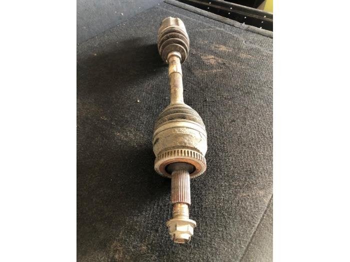 Arbre de transmission avant gauche d'un Kia Sorento, Kia, -, 3 mois de garantie, Utilisé