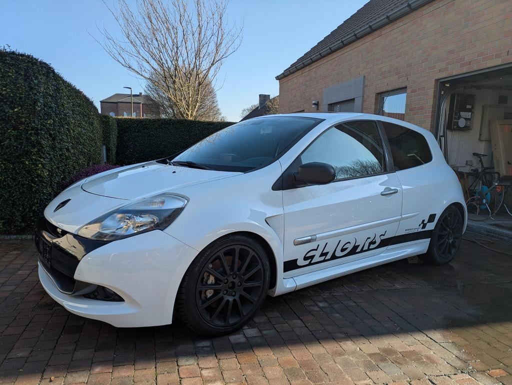 Renault Clio 3 RS van het jaar 2010, Auto's, Particulier, Cruise Control, Clio, Te koop