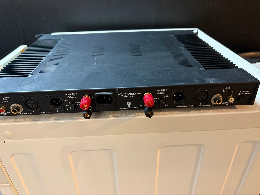Apart professionele versterker, Ophalen of Verzenden, Gebruikt, Stereo, 120 watt of meer