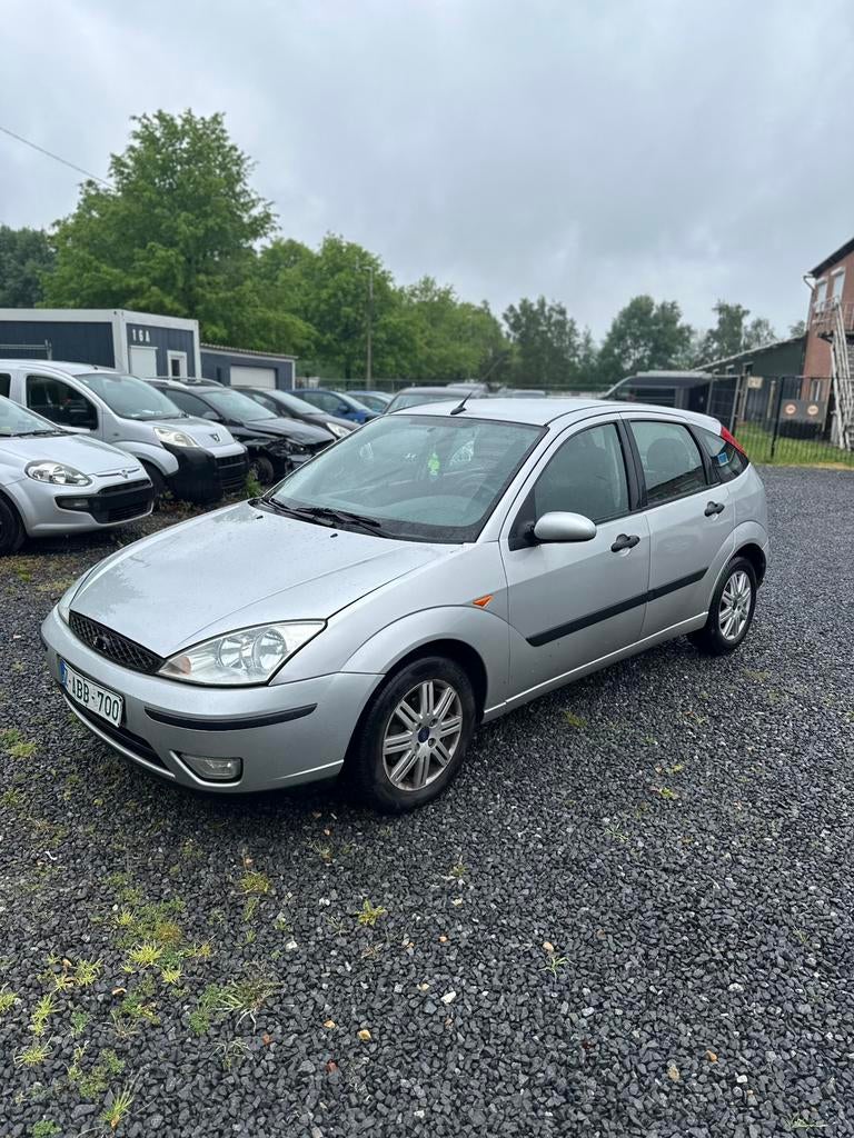 Climatiseur en cuir Ford Focus 1.6 16 V approuvé, Argent ou Gris, Achat, Entreprise, Noir