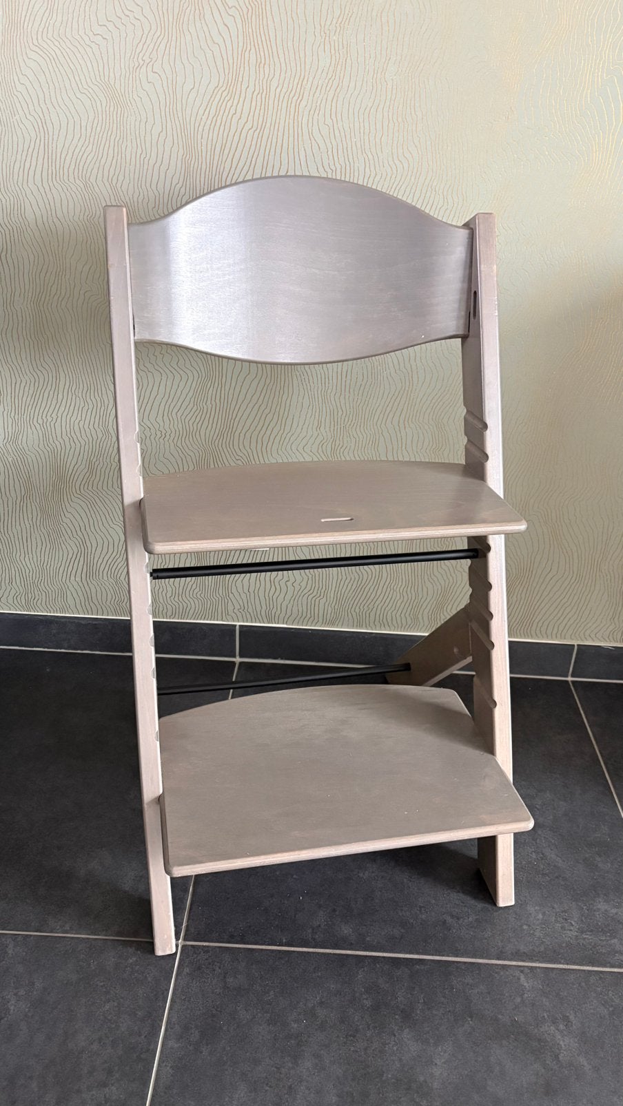 Eetstoel, Kinderen en Baby's, Kinderstoelen, Ophalen, Zo goed als nieuw, Meegroeistoel, Gordel(s)