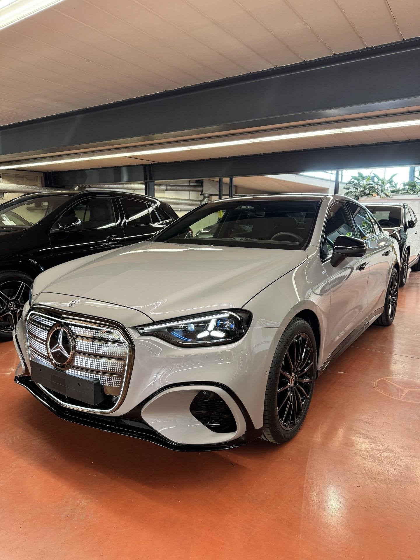 Mercedes-Benz C-Klasse C 400 4MATIC AMG Line DOS 9307, Auto's, Automaat, 4 deurs, Stof, 2460 kg