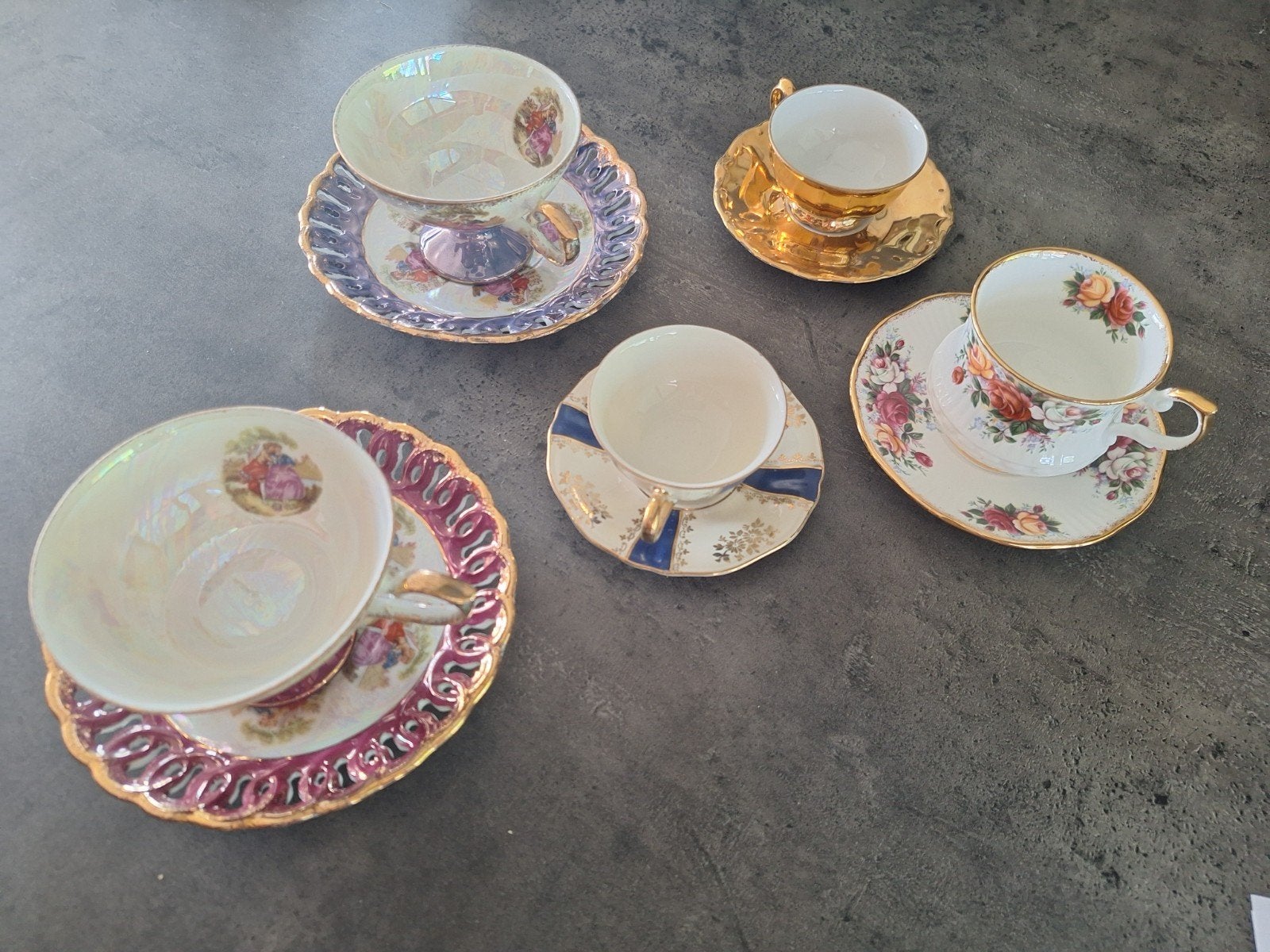 5tasses et soucoupes vintage, Antiquités & Art, Antiquités | Services (vaisselle) complet, Enlèvement