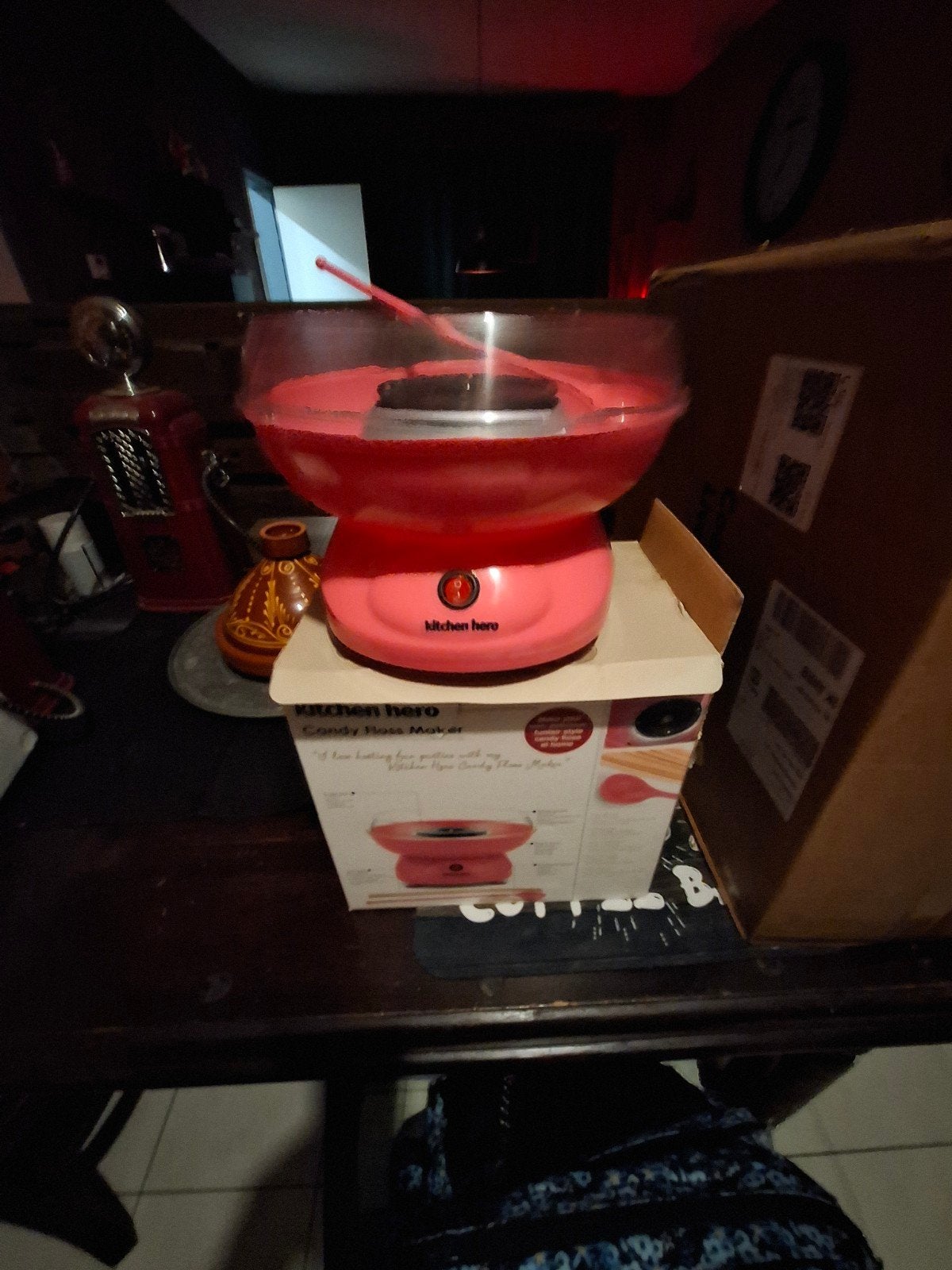 Kitchen Hero suikerspinmachine – met doos & accessoires, Enlèvement