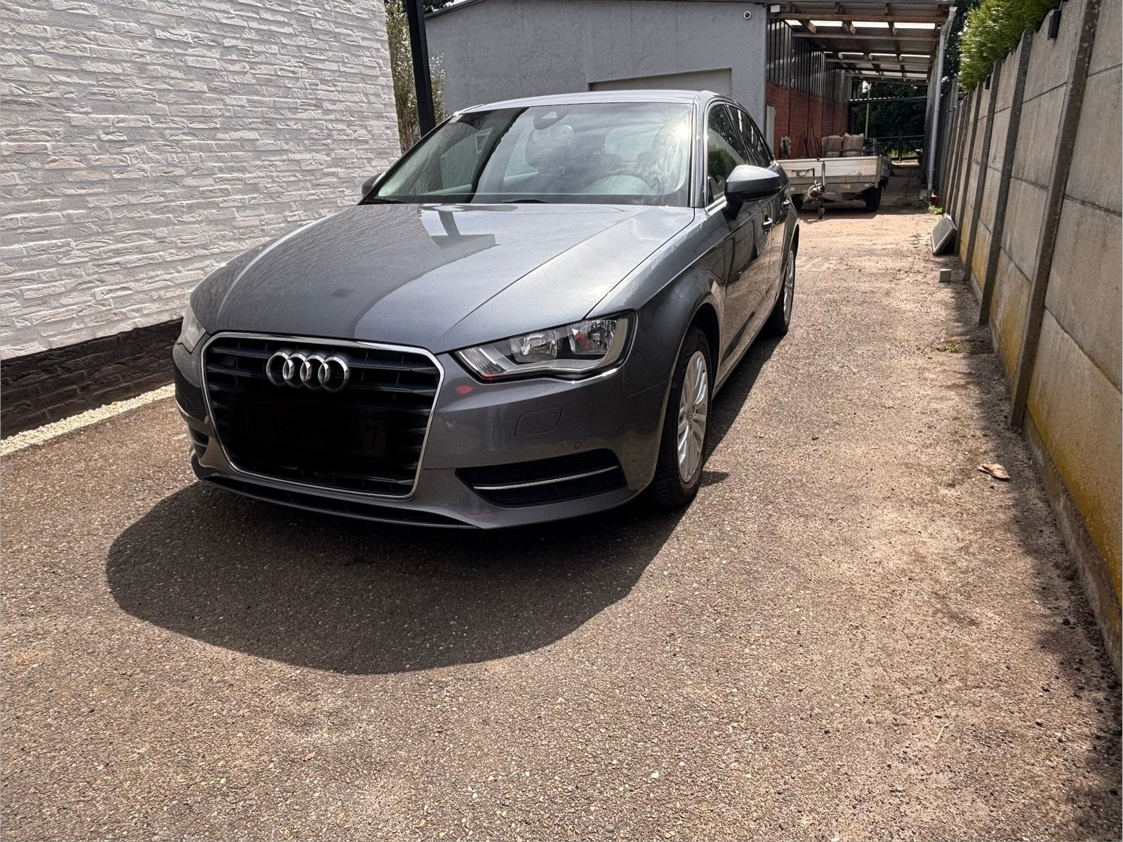 2013 Audi A3 Sportback 5 deurs met wintervelgen en trekhaak, Voorwielaandrijving, Euro 5, 4 cilinders, Leder en Stof