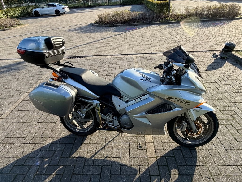VFR800 VTEC ABS, 4 cilinders, Motorrijbewijs A, Gebruikt, Particulier