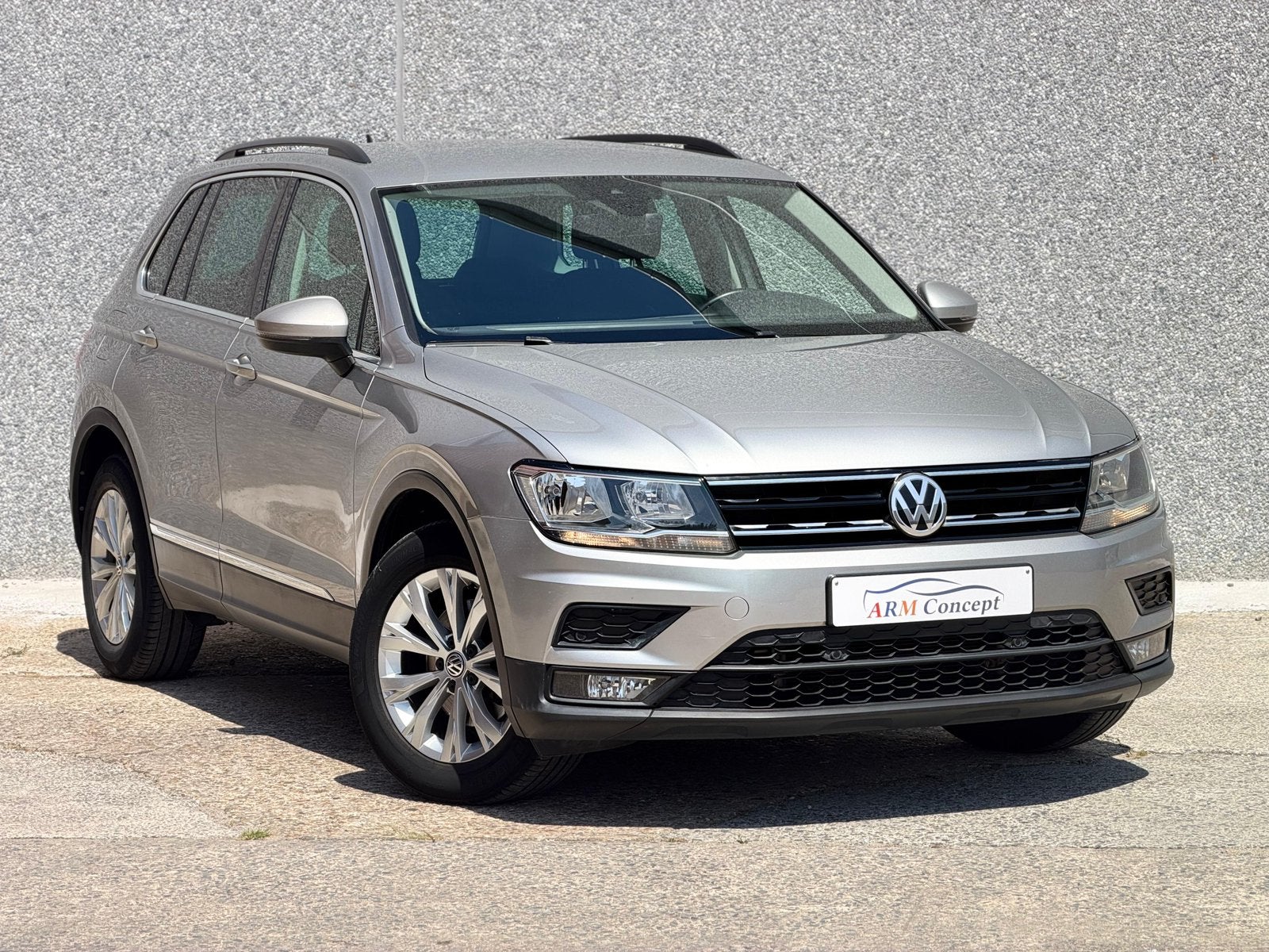 Volkswagen Tiguan 2.0 TDI diesel 2017 DSG/ Garantie 12 Mois, Auto's, Volkswagen, Automaat, Euro 6, Alcantara, Bedrijf