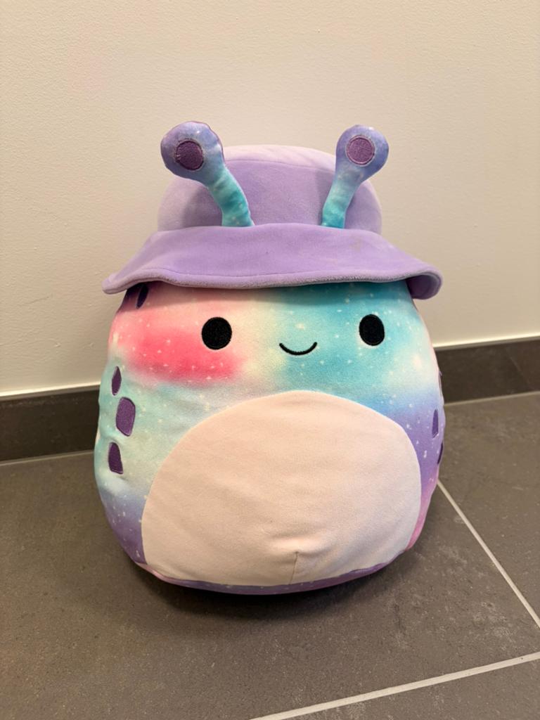 Squishmallow alien slak 30 cm, Kinderen en Baby's, Speelgoed | Knuffels en Pluche, Ophalen, Zo goed als nieuw, Squishmallow