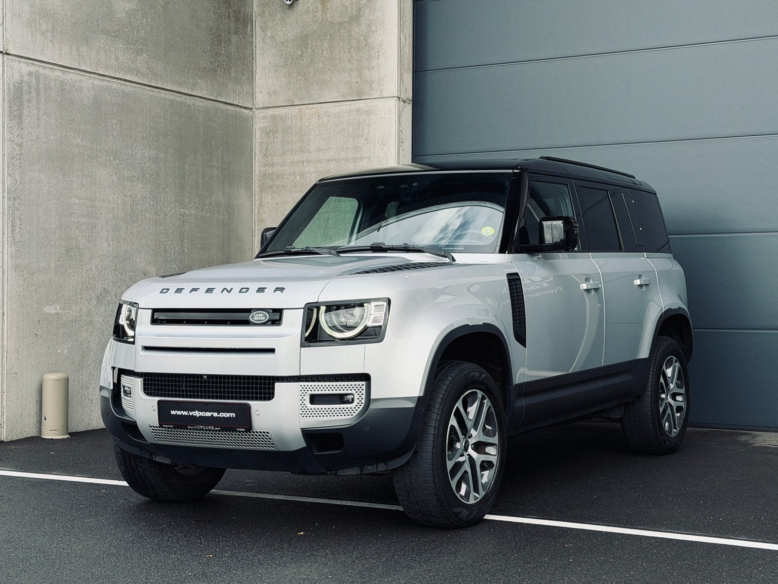 DEFENDER 110 D200 SE -  Luchtvering  Panorama  Lichte vracht, Autos, Cuir, Argent ou Gris, Achat, 2997 cm³