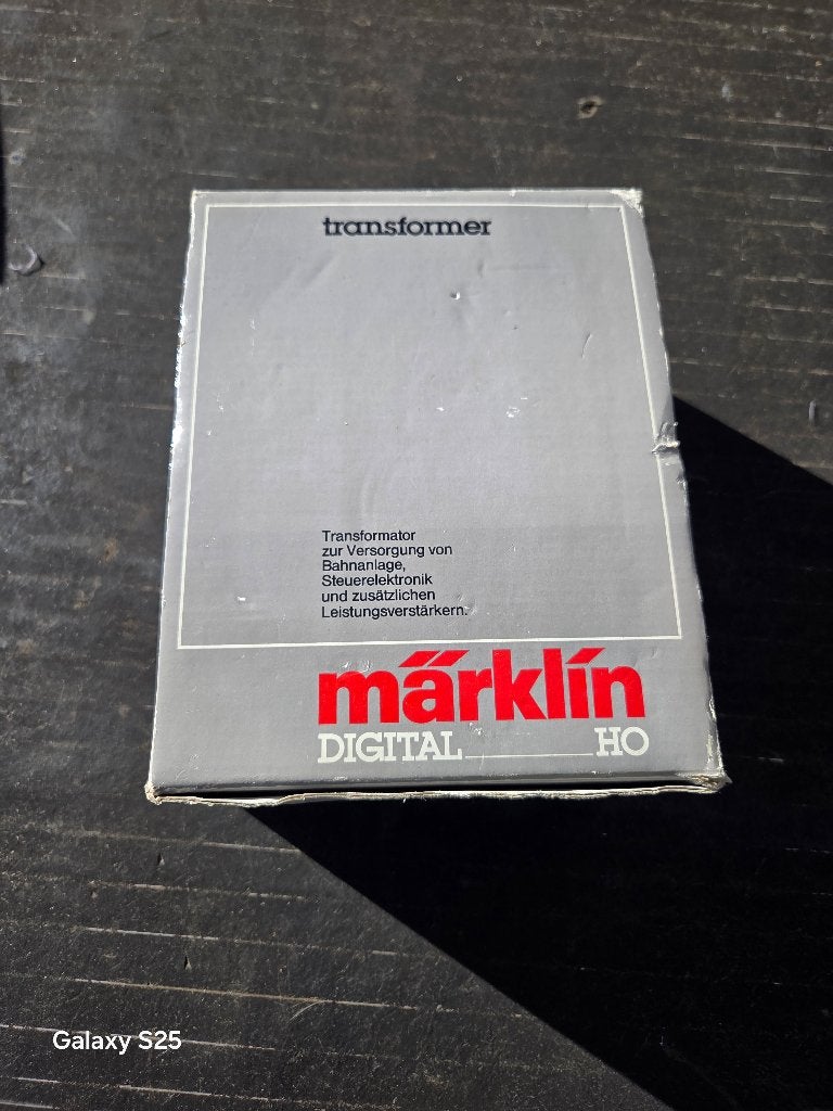 TRANSFO MÄRKLIN 6002    52 VA, 230 Volt, Hobby & Loisirs créatifs, Neuf, Enlèvement ou Envoi, Courant alternatif, Rails