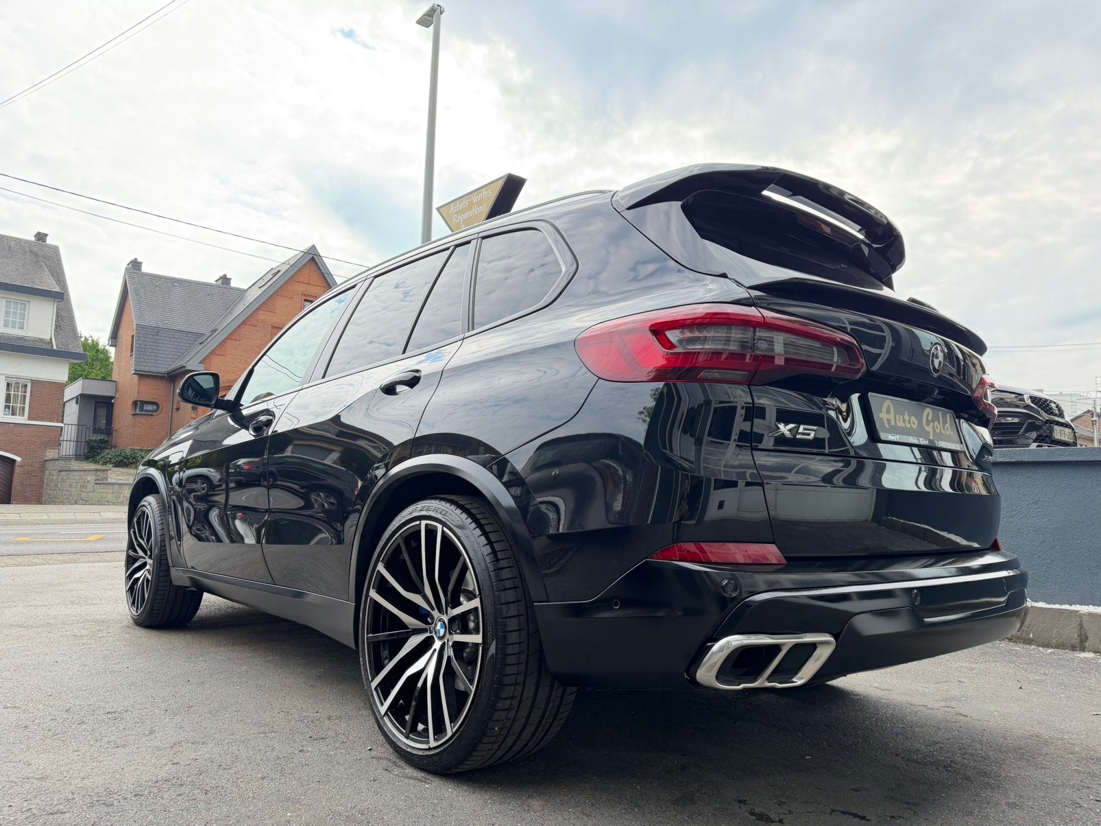 BMW X5M PERFORMANCE HYBRIDE 394CHV FULL 1PROP JANTES 22 !, Autos, BMW, Cuir, Achat, Noir, 5 portes