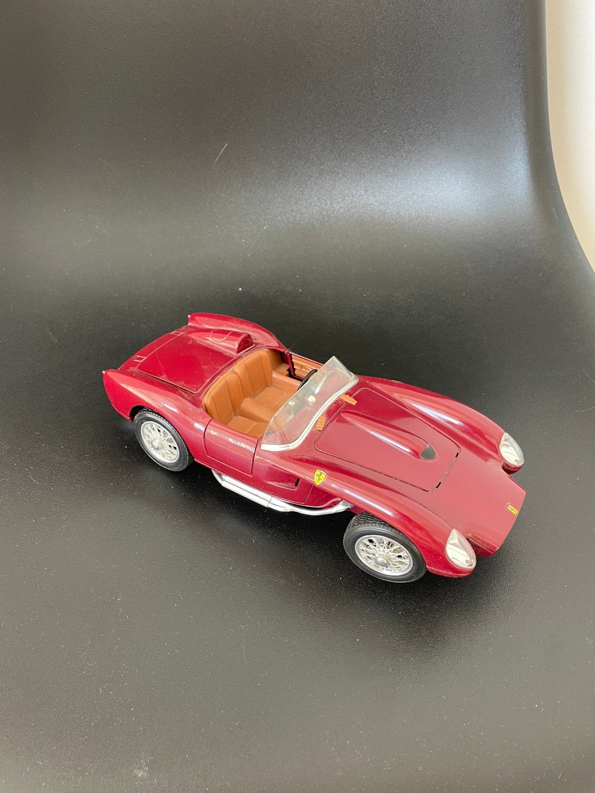 Modèle de voiture Ferrari, Enlèvement ou Envoi, Comme neuf, Voiture, Autres marques