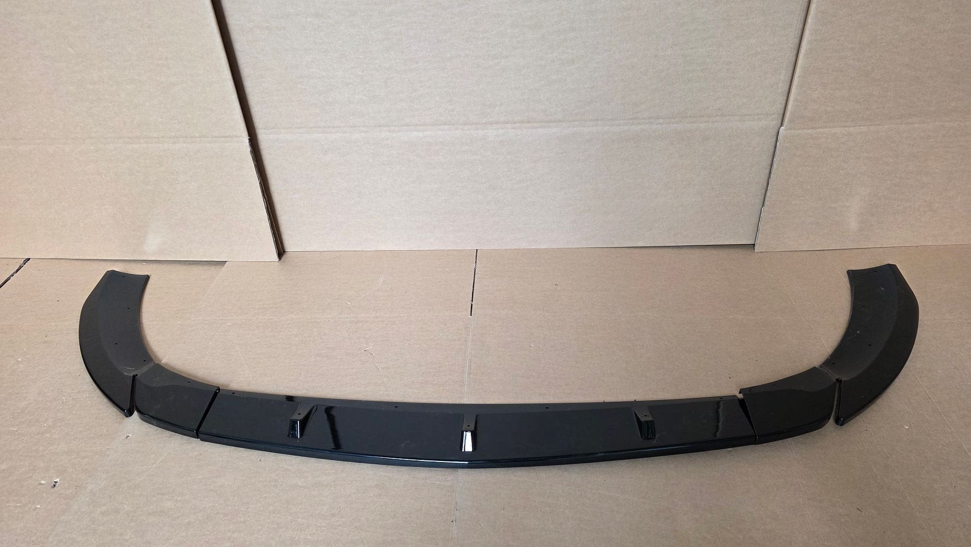 Spoiler Voorspoiler Splitter Lip Cla W118 C118 AMG Facelift, -, Voor, Nieuw, Ophalen of Verzenden