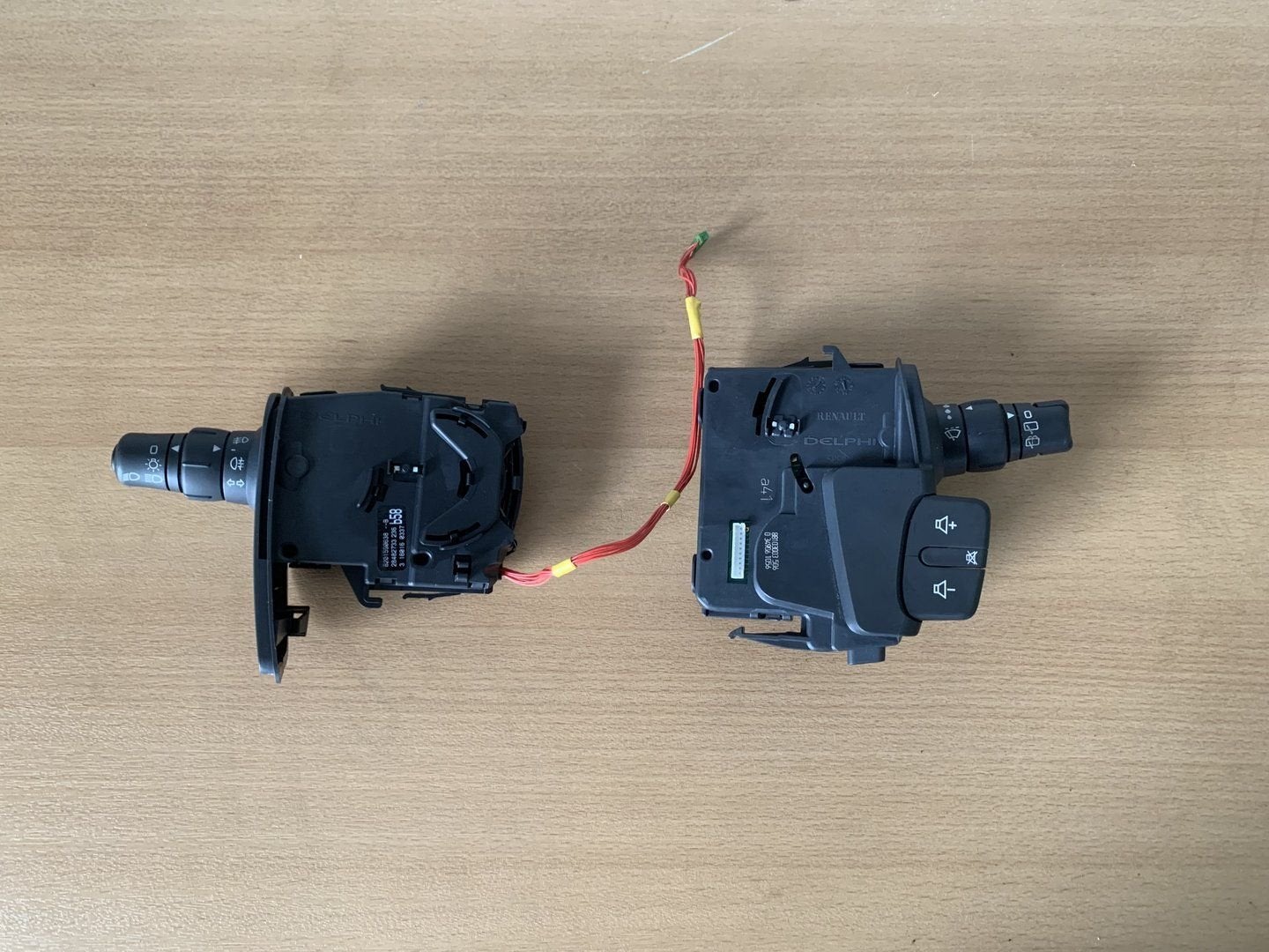 Renault Clio III / modus 2005 - 2014 combischakelaar stuur, Renault, -, Utilisé, -