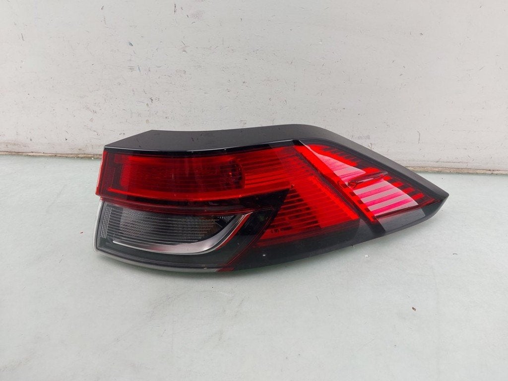 ACHTERLICHT RECHTS Toyota Corolla Cross (|8155116700|), Gebruikt, Kundenbetreuung@toyota.de, Toyota, Toyota-Allee 2
50858  Köln, DE