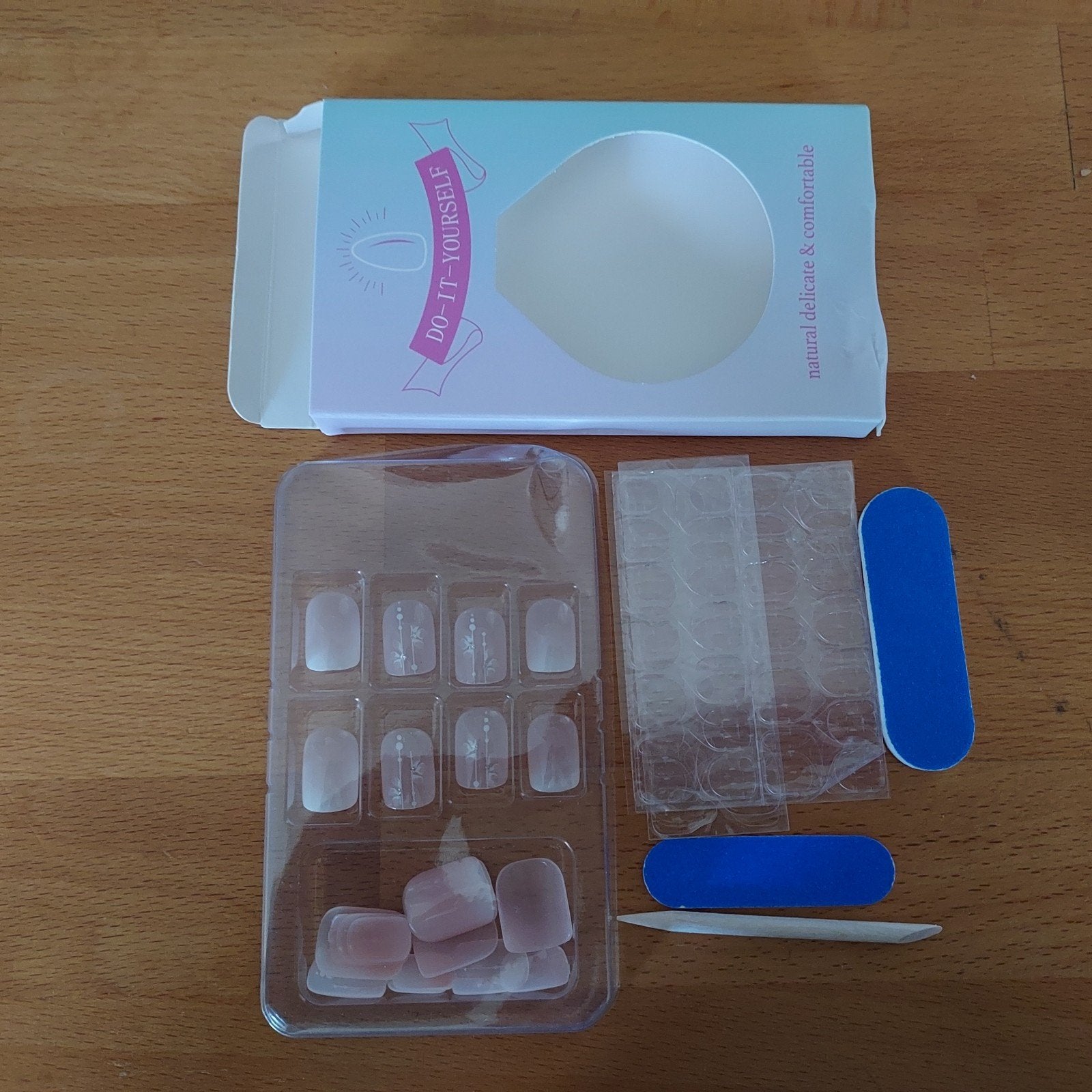 A vendre faux ongles, Enlèvement, Neuf