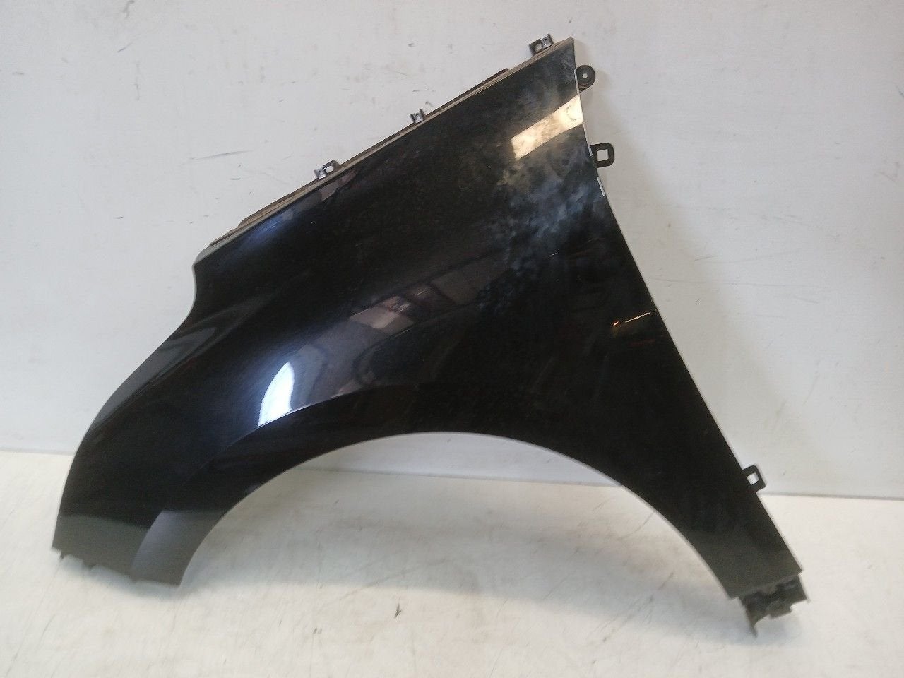Spatbord links voor Renault Scénic, Onderdelen@venauto.nl, Van der Ven Autorecycling B.V., Ettenseweg 76, 4706 PB Roosendaal, The Netherlands