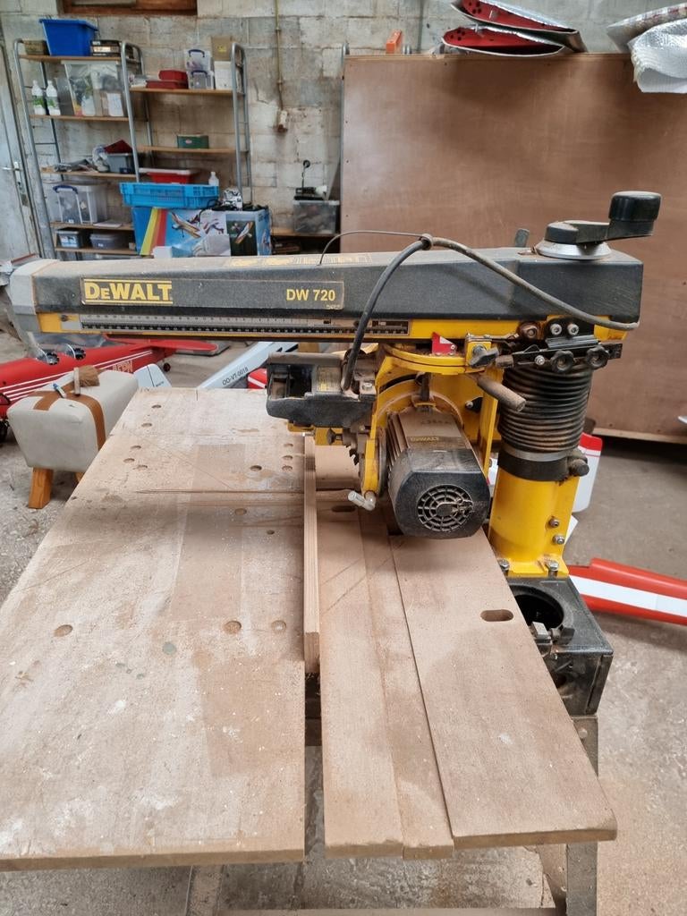 Afkortzaagmachine, Enlèvement