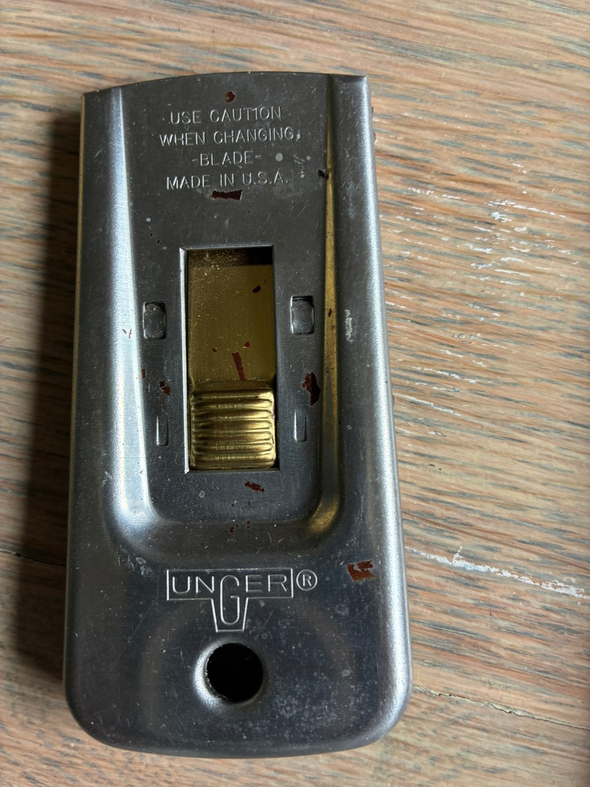 Porte-lame de rasoir Unger, Collections, Envoi